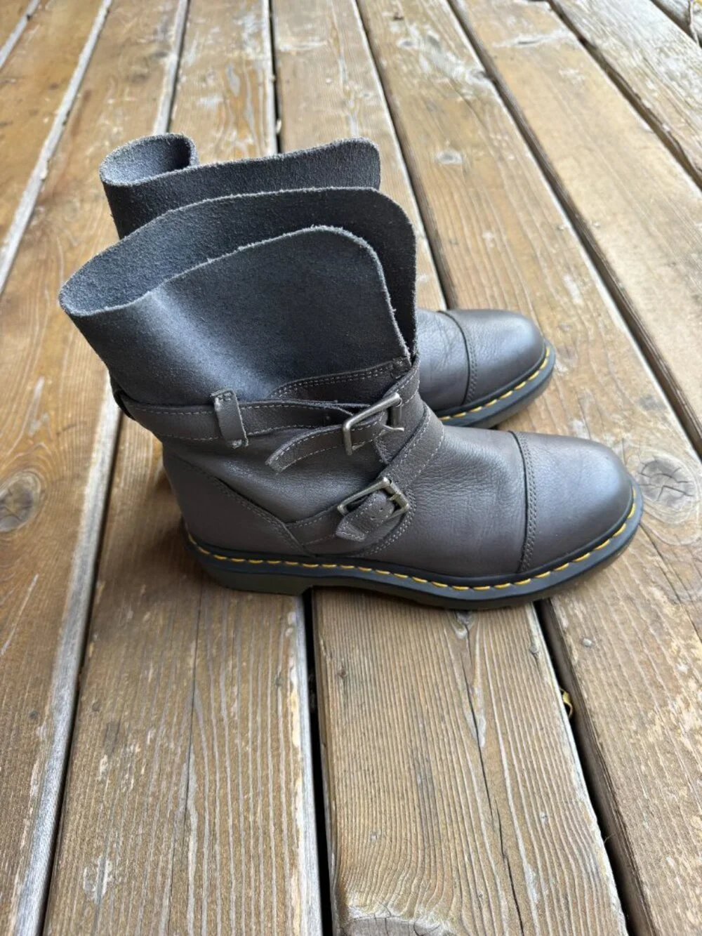 Dr. Martens Gray Leather Kristy Buckle Fold Down Combat Boots in Women's 8/EU 39